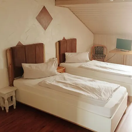 Hotel Restaurant Krone 2*