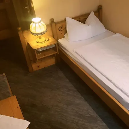 Hotel Restaurant Krone 2*