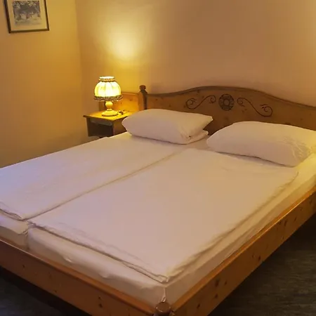 Hotel Restaurant Krone 2*